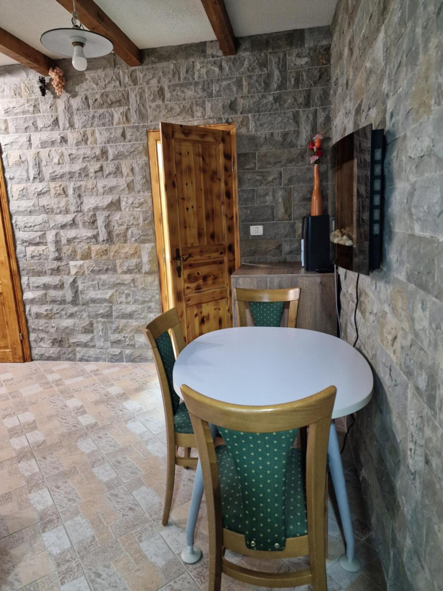 Apartma Nika Pobegi Bagian luar foto